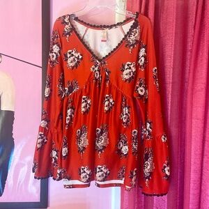 Y2k Red Floral Bell Sleeve Billowy Retro V-neck Babydoll Blouse Women’s Large